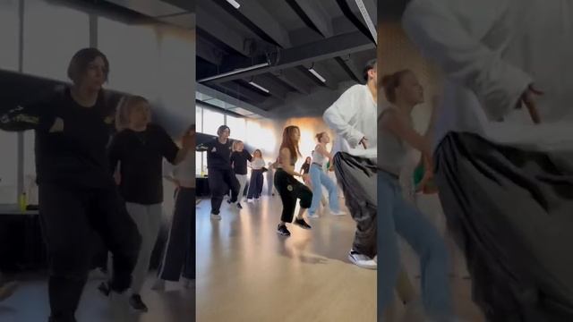 Просто разнесли танц пол #афро#танцы#tiktok #вднх #dance #танцымосква #танцытнт смотреть онлайн