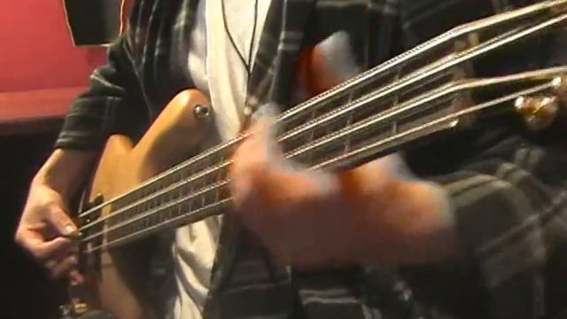 King's X - It's Love - 8-string Spector Bass LRRG Cover смотреть онлайн