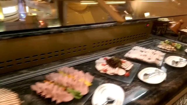 Buffet Restaurant Le Vendome Im Emirates Palace Abu Dhabi 2017