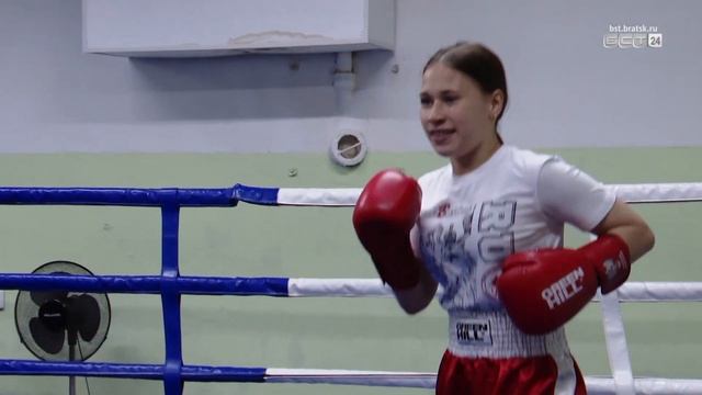 Братчане стали призёрами перевнства России по кикбоксингу смотреть онлайн
