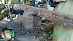 Как резать 65мм стальной уголок болгаркой без подрыва диска