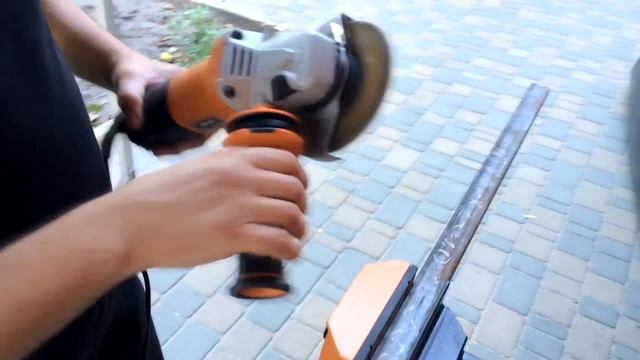 Обзор малой болгарки (SMALL ANGLE GRINDER) AEG WS 11-125 смотреть онлайн
