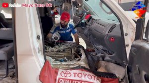 Toyota Hiace Engine Removal