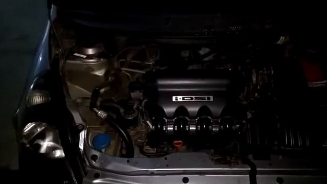 Barulho no motor do Honda Fit 2004. смотреть онлайн