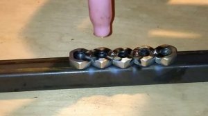 Spot сварка на Сварог PRO TIG 200 P DSP AC DC E201 прихватываю гайки