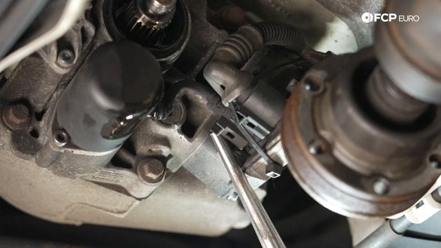 Volvo XC90 Haldex AOC Pump Replacement DIY (2003-2008 P2 Volvo XC90, XC70, S60R, V70R) смотреть онлайн