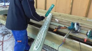 Монтаж террасы к дому. Столбы, опорные балки. Все подробно!