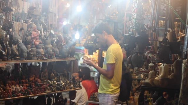 Вкусная еда в Камбодже. Кхмерская кухня // Cambodian food смотреть онлайн