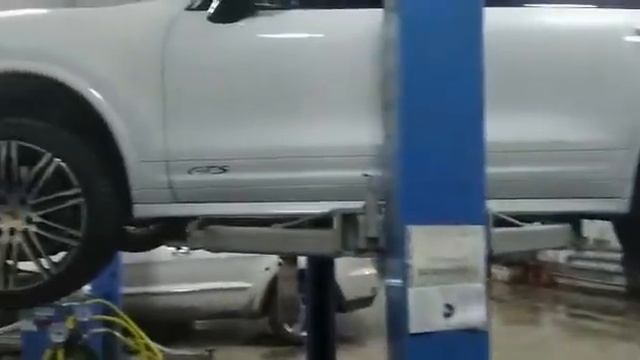 Заправка азотом пневмоподвески порш смотреть онлайн