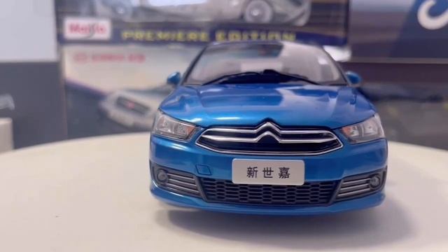 Unboxing of 1:18 Scale 2012 Citroen C-Quatre Hatchback Diecast Model in Blue смотреть онлайн
