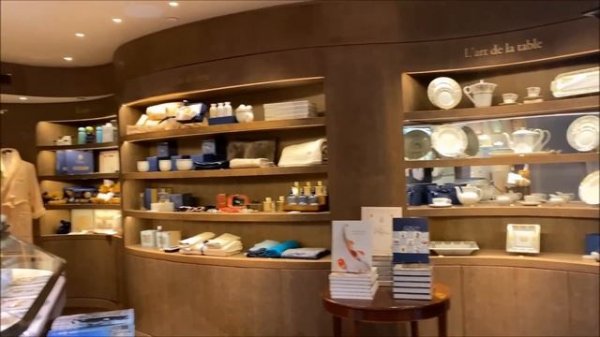 PARIS RITZ PARIS Balcony Executive Suite. L' Espadon. RITZ Boutique. Jardin des TUILERIES.