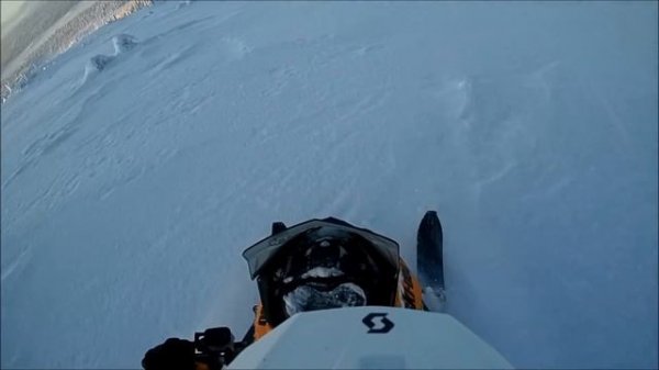 Сумашедший Summit SP 800 2015 на тяговых  звездах