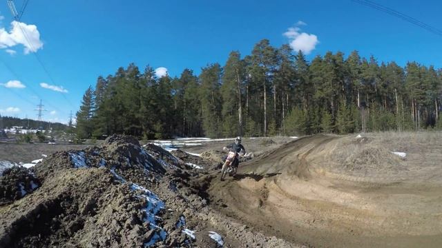 Эндуро Мотокросс Тренировка в поселке Большое Козино 1.04.17 смотреть онлайн