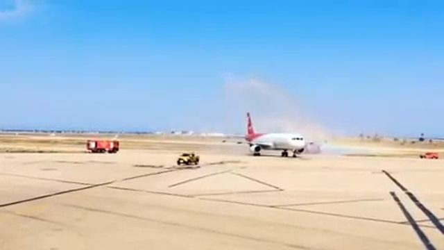 Water salute for Nordwind Airlines at Djerba Zarzis International Airport смотреть онлайн