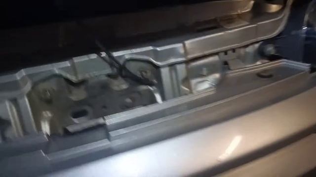 Fiat Punto Motorhaube öffnet nicht. Bautenzug. смотреть онлайн