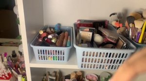 Большая Уборка в косметике!?/Уборка в туалетном столике и стеллаже с косметикой!!!?/УБОРКА