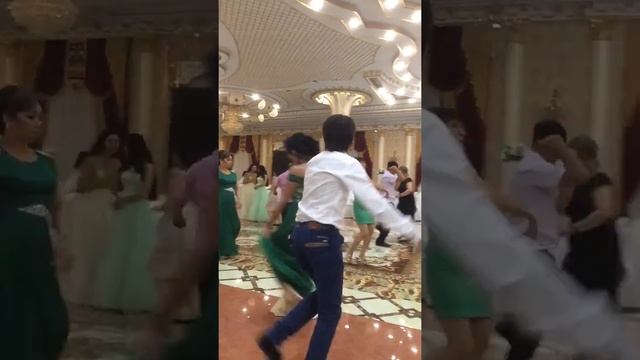 Уйгурский танец?От нас? смотреть онлайн