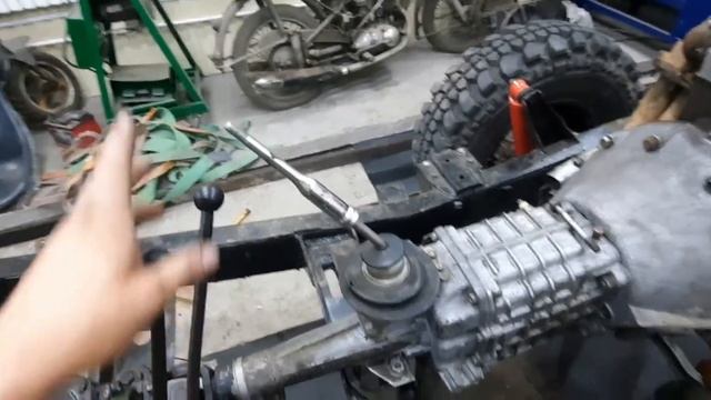 Видео по замене двигателя , рамы и коробки. Газ 69 .4х4 подготовка шла полным ходом. смотреть онлайн