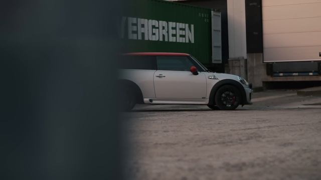 Mini Cooper John Cooper Works R56 - Overview