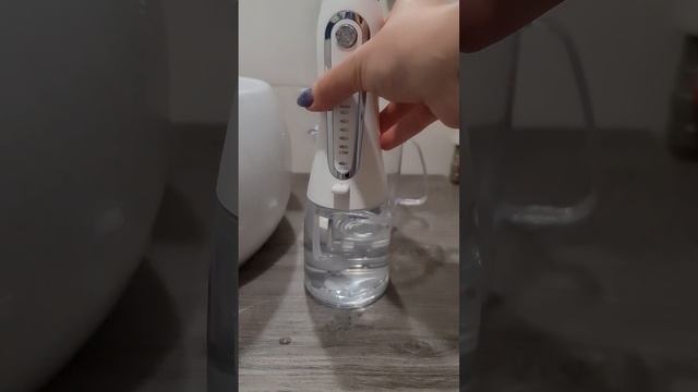 Ирригатор QUARED в работе смотреть онлайн