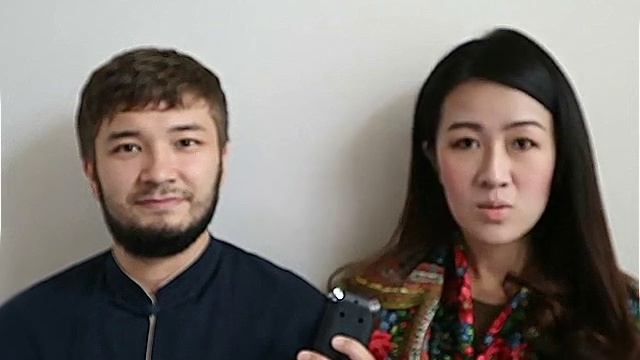 Читаем Есенина с тайваньской девушкой! смотреть онлайн