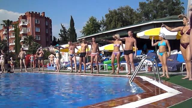 Ganita Garden, май 2011г, Гимн и Танец отеля с Crazy Family смотреть онлайн
