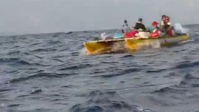 На катамаране по Эгейскому морю смотреть онлайн