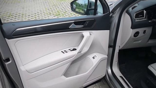 VOLKSWAGEN TIGUAN 2.0TSI HIGHLINE 4MOTION смотреть онлайн