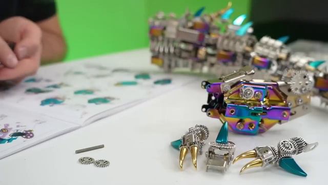 Building a Mechanical T REX FULL METAL PUZZLE Model Kit. смотреть онлайн