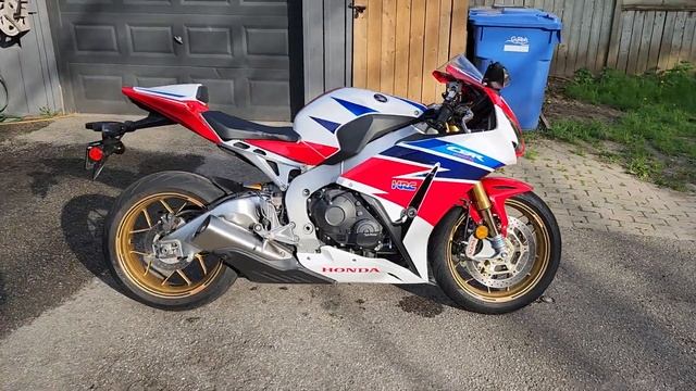 2014 Honda CBR1000RR SP Evening Sunshine on Paint смотреть онлайн