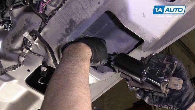 How to Replace Rear Lift Gate Actuator and latch 07-14 Chevrolet Suburban смотреть онлайн