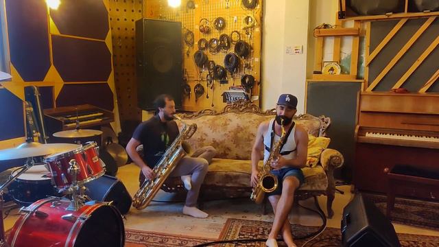 MadPil - Studio Salon Sesh #7 - Isn't she lovely - (BeatBOx Saxophone Cover) смотреть онлайн