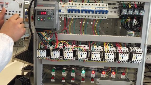 Преобразовать частоты Bosch Rexrot. Многонасосная система подачи воды. PID регулирование смотреть онлайн