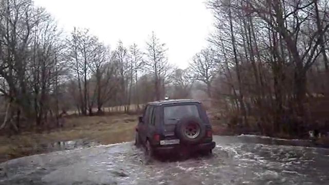 Рядинские грязи - Off Road на Ниве и Мицубиси Паджеро.wmv
