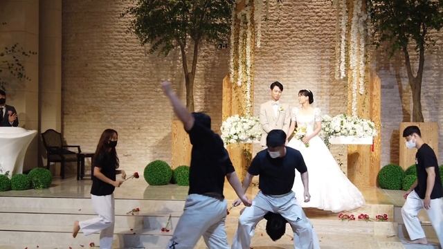 Celebration in wedding with Taekwondo смотреть онлайн