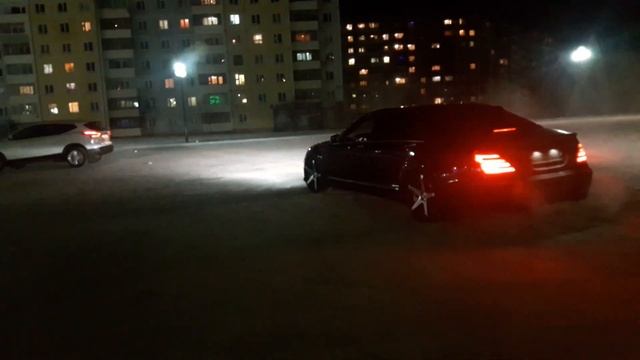 Mercedes-Benz S-Class (W221) 63 AMG смотреть онлайн