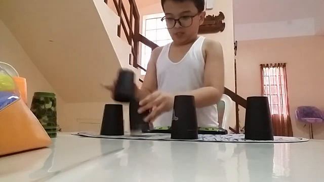 Sport Stacking: 3-3-3 2.118 New Record (2018)