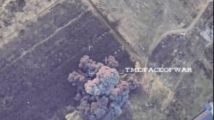 #Архив. Уничтожение батареи САУ 2С7 "Пион" ВСУ ударом Искандера. 03.2022/Strike at the 2S7 AFU