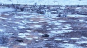 Одна из самых боеспособных БМП ВСУ брэдли ведёт огонь по нашим войскам