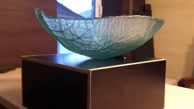 Раковина в форме лепестка смотреть онлайн