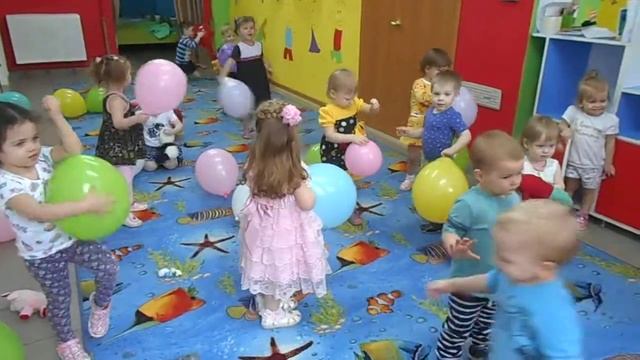 На дне рождении у Поли смотреть онлайн