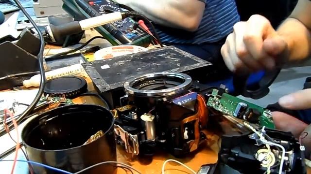 Ремонт фотокамеры Canon 1100D. Не включается, выпадает в ошибку вспышки. смотреть онлайн