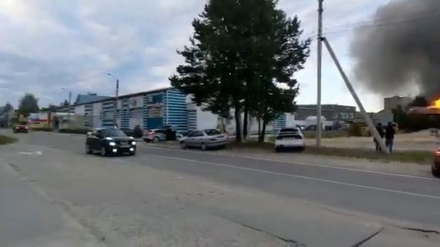Горит деревяшка по Мира, 48, Югорск. смотреть онлайн
