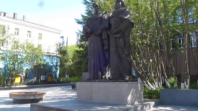 Мурманск. памятник Кириллу и Мефодию. смотреть онлайн