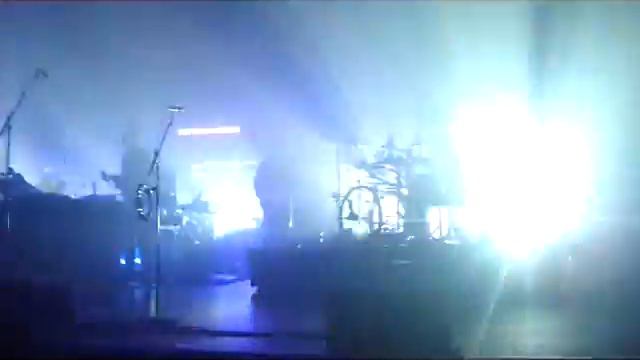 Massive Attack, Live In NYC, Beginning Robert Del Naja Dance :)