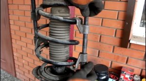 Замена подшипника опоры передней стойки на Ниссан Х трейл 2014 года Nissan X TRAIL