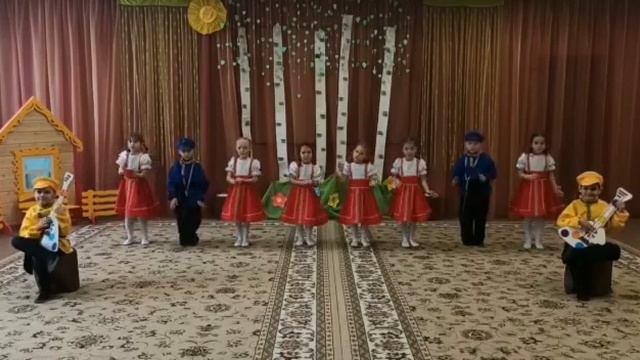 Песня "Лапочки" вокальный ансамбль старшей группы д.с Одуванчик смотреть онлайн