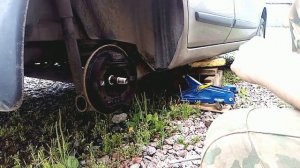 Замена задних тормозных колодок Nissan Note своими руками.