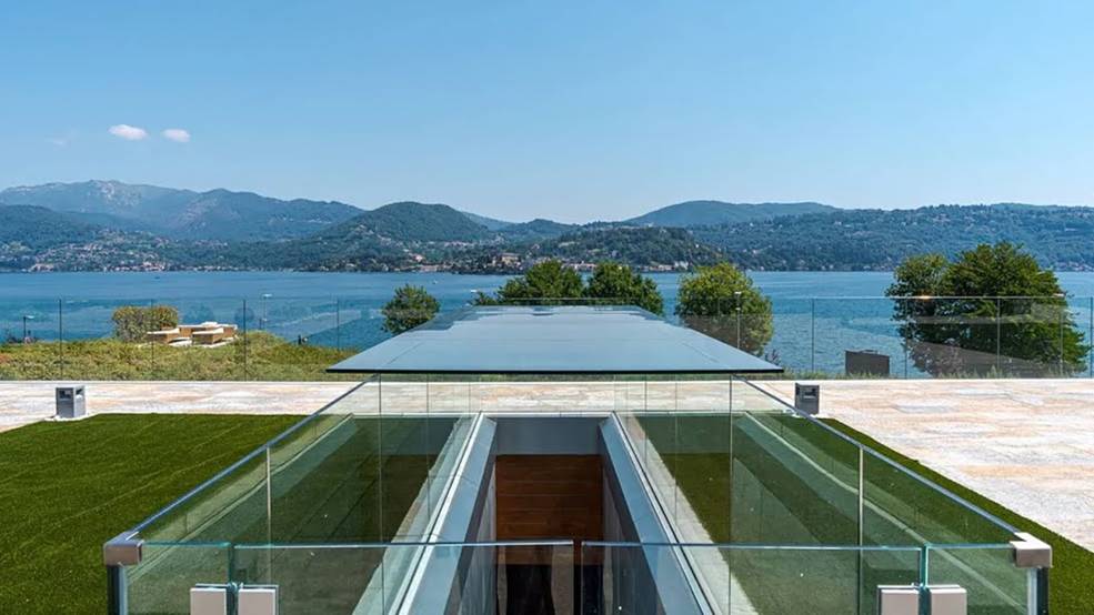Lakeside Villa in Pella, Novara, Italy смотреть онлайн