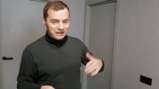 Установка каркаснощитовых дверей в плёнке ПВХ фабрики "ЧФД" смотреть онлайн